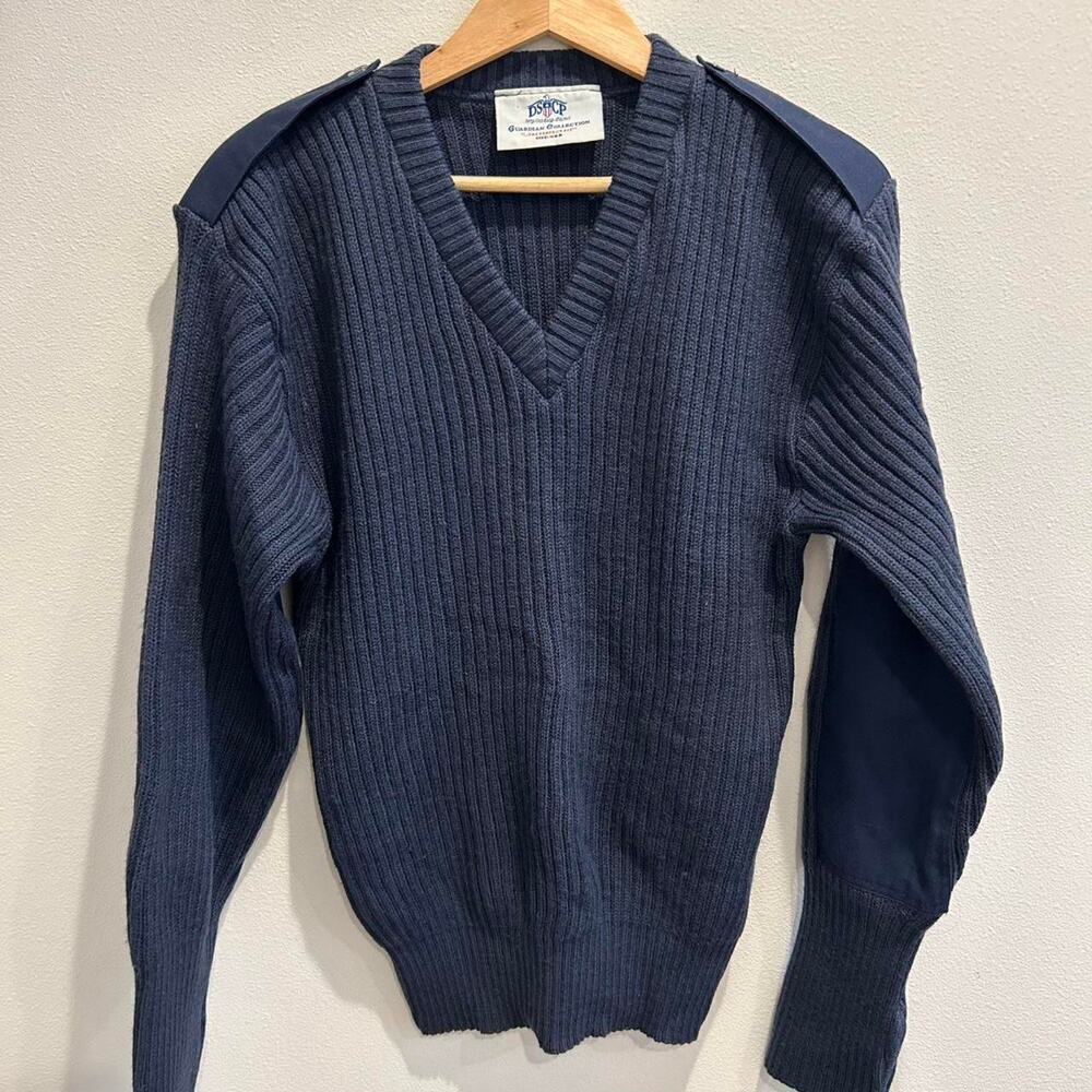 DSCP Guardian collection Navy blue vintage 90s Wool military sweater L